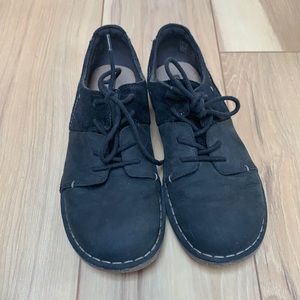 Clarks for Woman look k